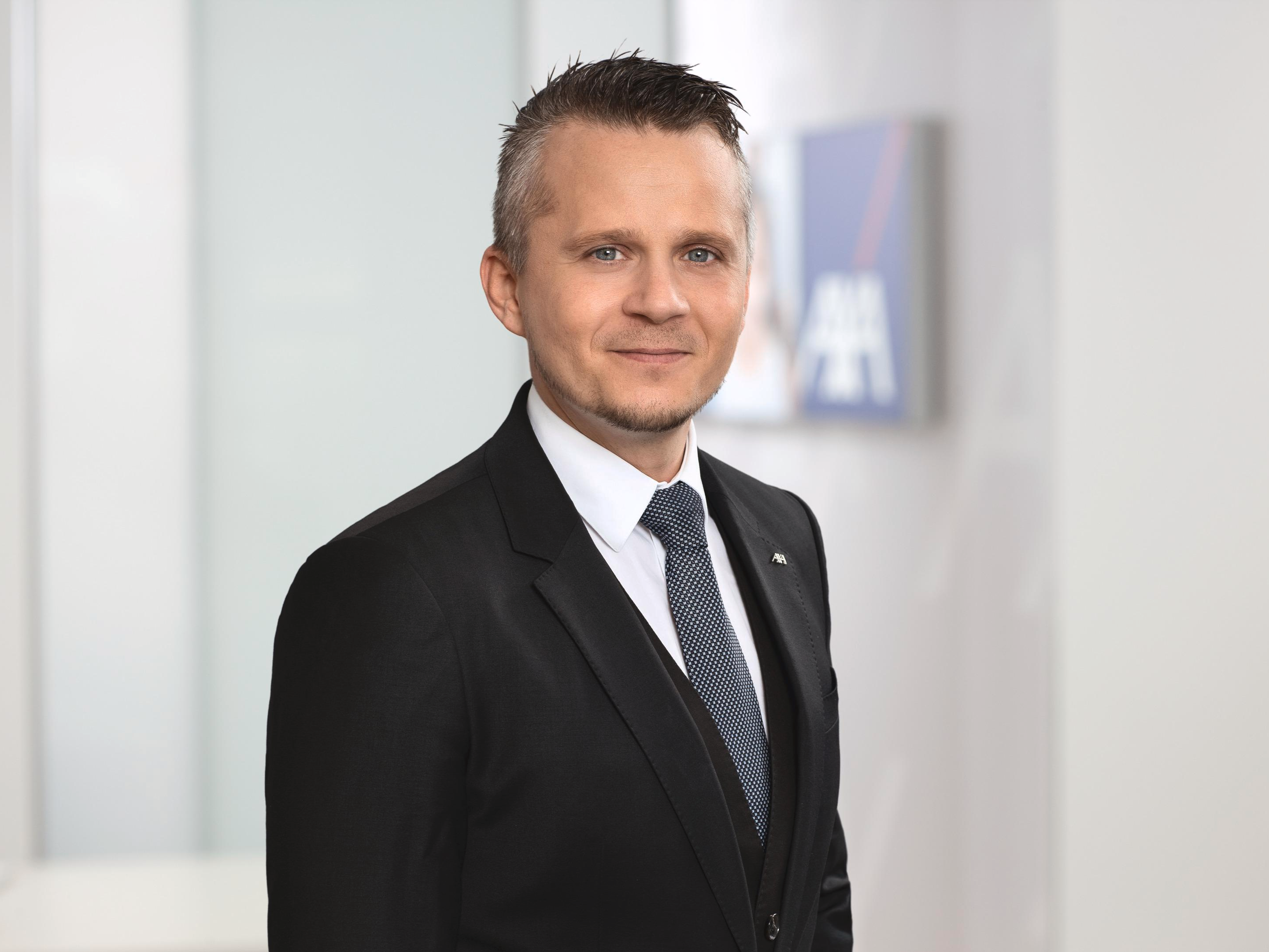 Dominik Süß Dominik Süß