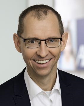 Dr. Thomas Redeker Dr. Thomas Redeker