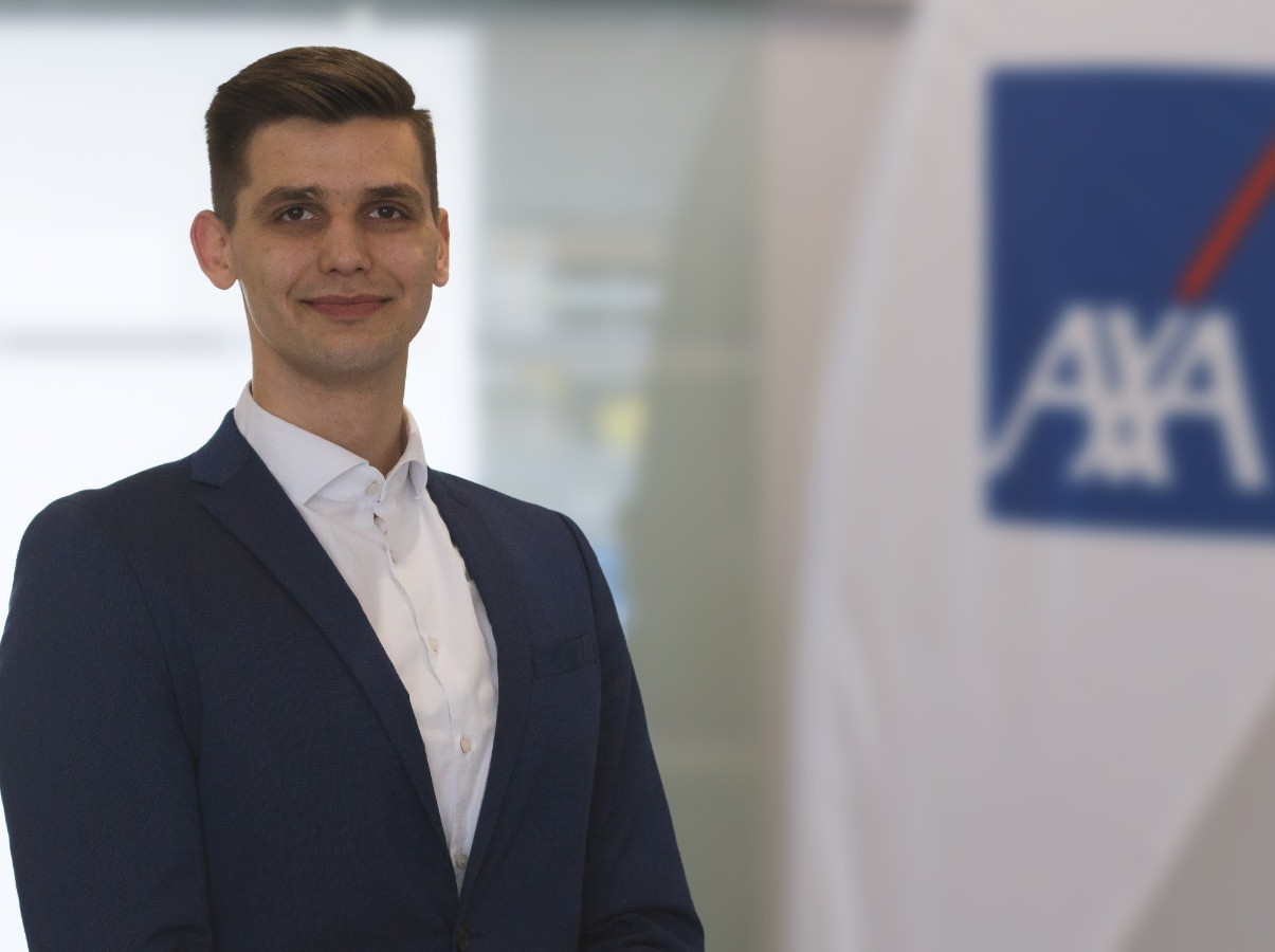 Maximilian Kraechter Maximilian Kraechter