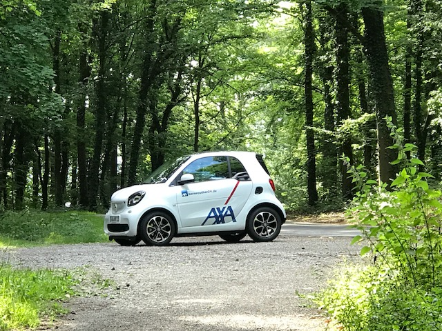 Lassen sie jetzt ihr aktuelles günstiges AXA Bernreuther Kfz-Versicherungs-Angebot rechnen