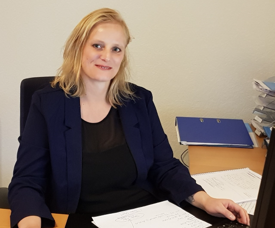 Unsere Büroleiterin Miriam Märtens. - Erste Ansprechpartnerin und Unterstützung für Ihre Fragen.