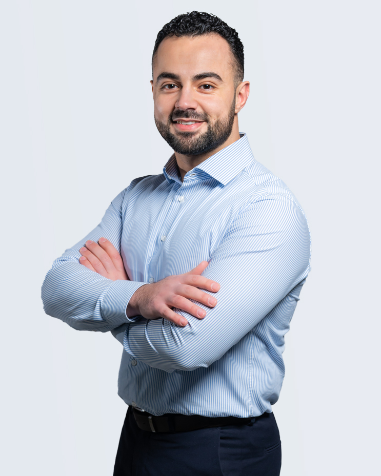 AXA | Arber Hakolli AXA | Arber Hakolli