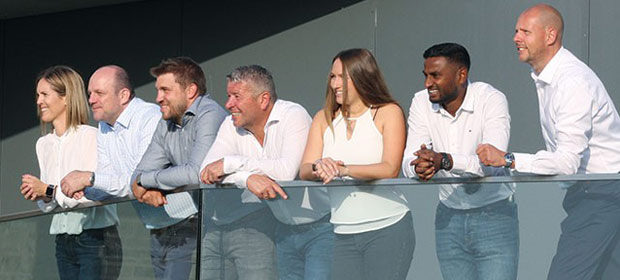 Michael Moehrer Filialen & Team