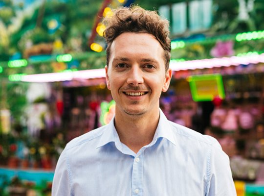 AXA David Bauer Dortmund Kontaktieren Sie uns AXA David Bauer Dortmund Kunde kontaktiert seinen AXA bzw. DBV Betreuer