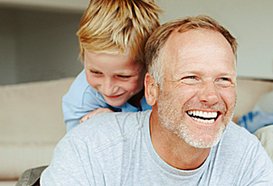 AXA Bremen fair Finanzpartner oHG | Übersicht Vater und Sohn AXA Bremen fair Finanzpartner oHG | Übersicht Vater und Sohn