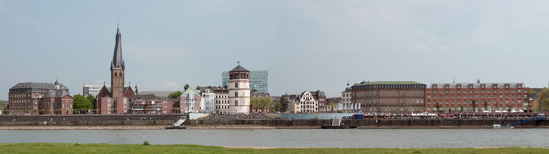 AXA Regionalvertretung in Düsseldorf Uwe Pracejus & Gerrit Haas aus Düsseldorf