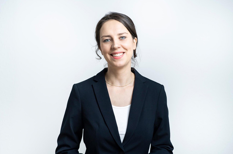 Yvonne Laudahn-Roy
