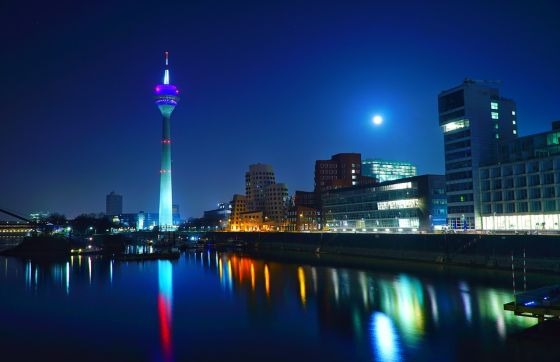 AXA Geschäftsstelle Wolfgang Werny aus Düsseldorf