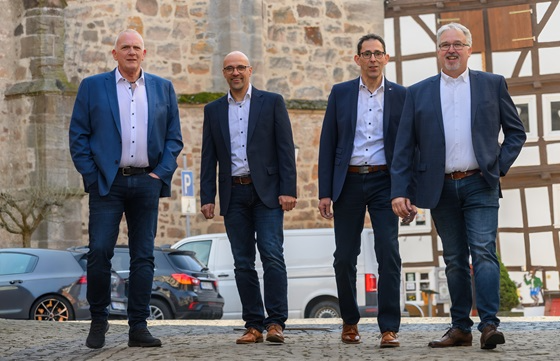 AXA Bezirksdirektion Manthey,Schiel & Birkner oHG aus Neukirchen