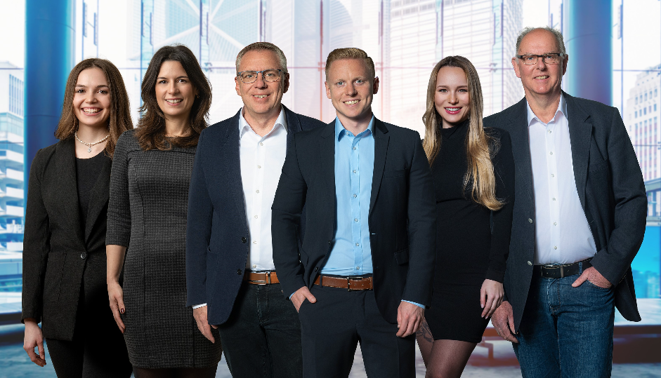 AXA Bezirksdirektion in Köln Renner oHG aus Köln