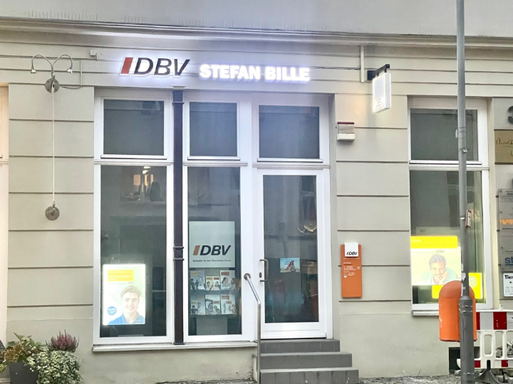 DBV und AXA in 10117 Berlin Mitte | Jetzt mit 2 Büros